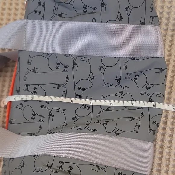NWT Gray Reflective Tote Bag with Moomin Print - Picture 13 of 14